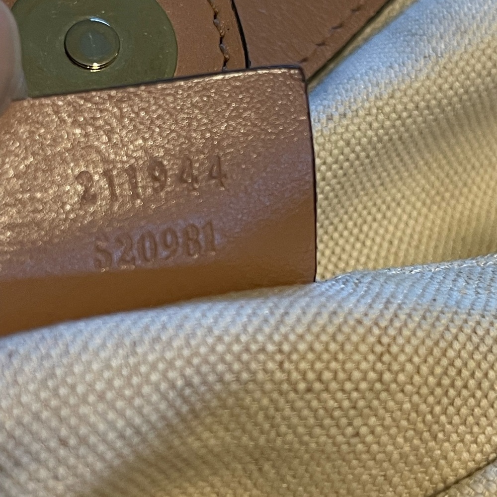 Gucci Handbag - Picture 11 of 16